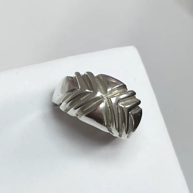 Anillo llamativo 3314