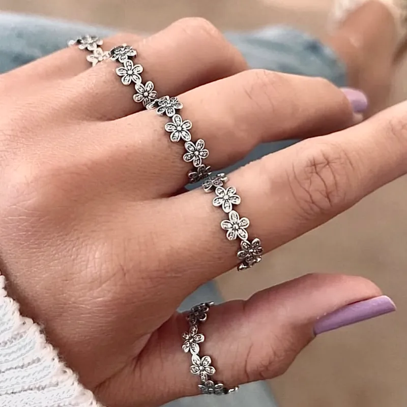 Anillo Pandora  Corona de margaritas 