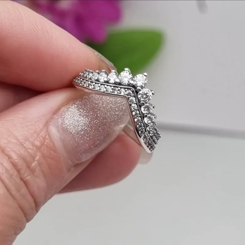 Anillo Pandora corona 