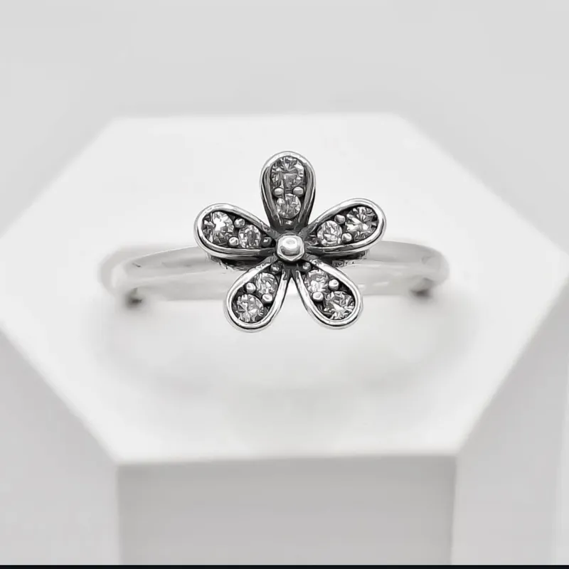 Anillo Pandora Margarita 