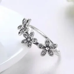 Anillo Pandora margaritas 