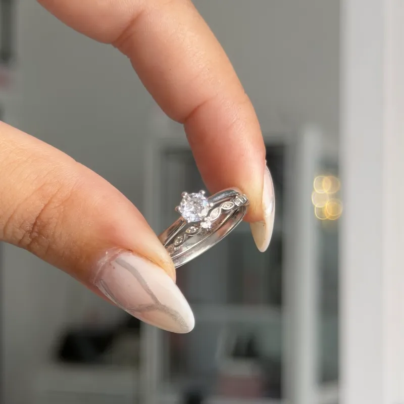 Anillo sencillo destellos