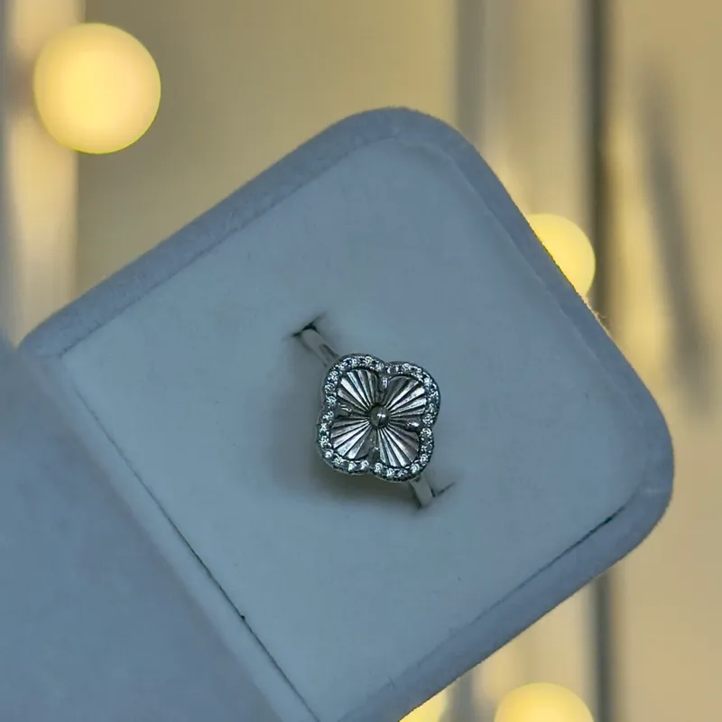 Anillo Van Cleef