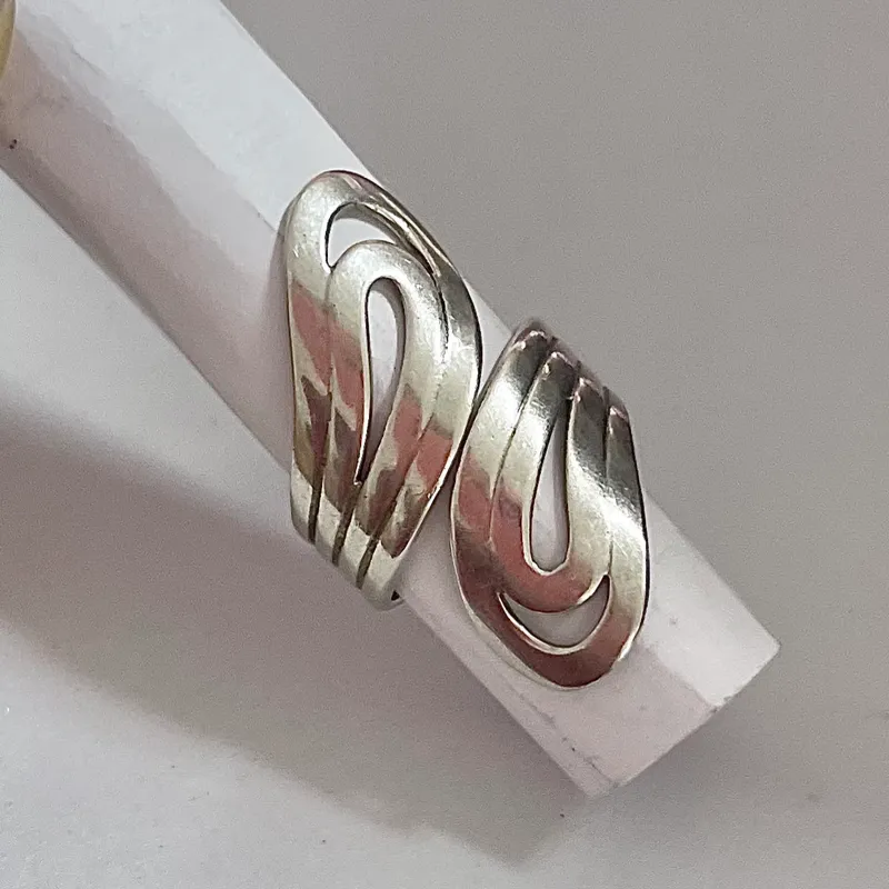 Anillo llamativo 3302