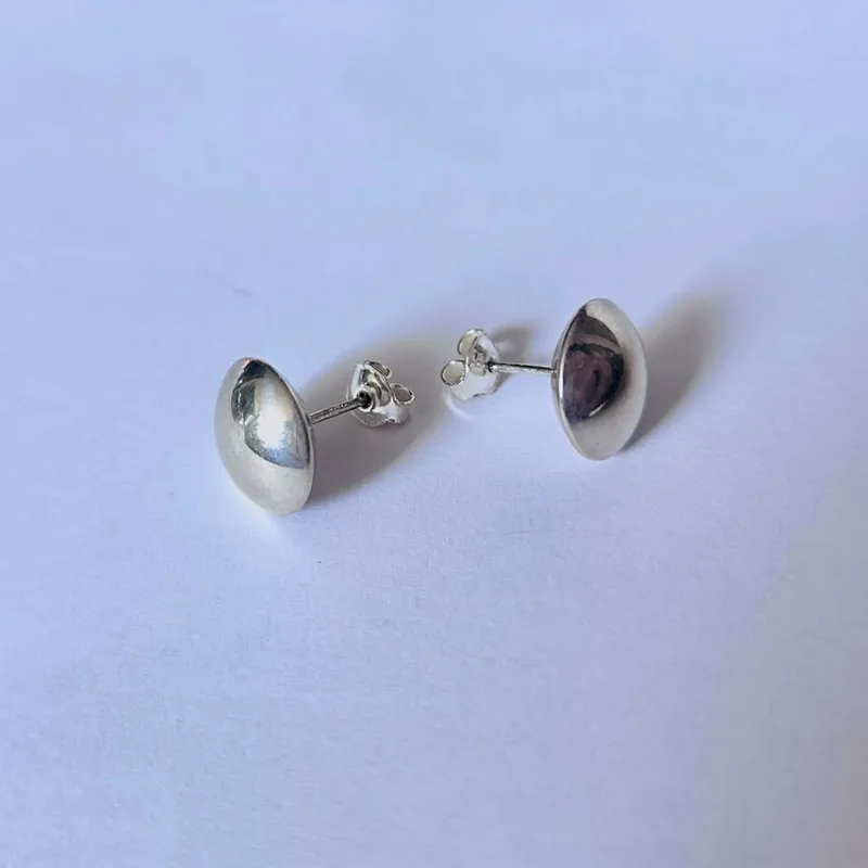 Aretes artesanales de botón 
