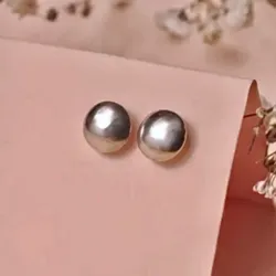 Aretes artesanales de botón 