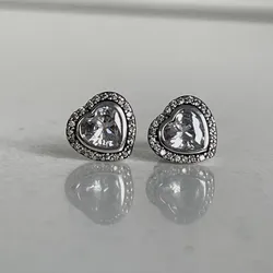 Aretes corazones Pandora
