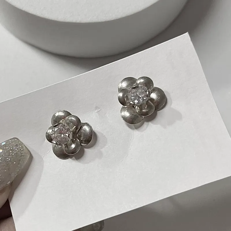 Aretes de flores