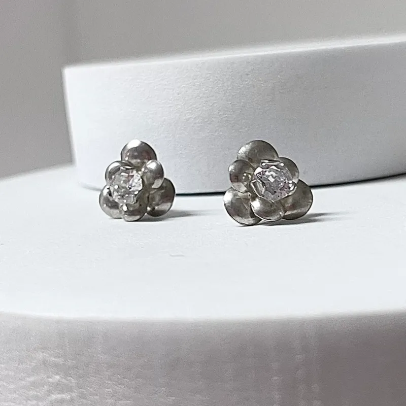Aretes de flores