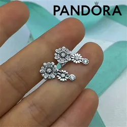 Aretes de Pandora margaritas triples 