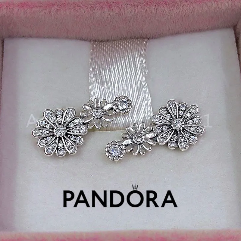 Aretes de Pandora margaritas triples 
