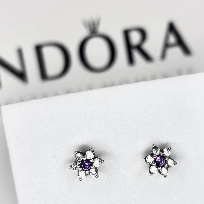 Aretes flor malva 