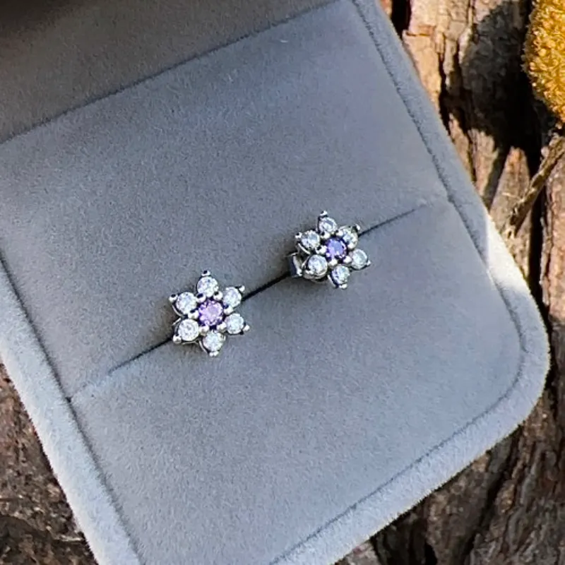 Aretes flor malva 