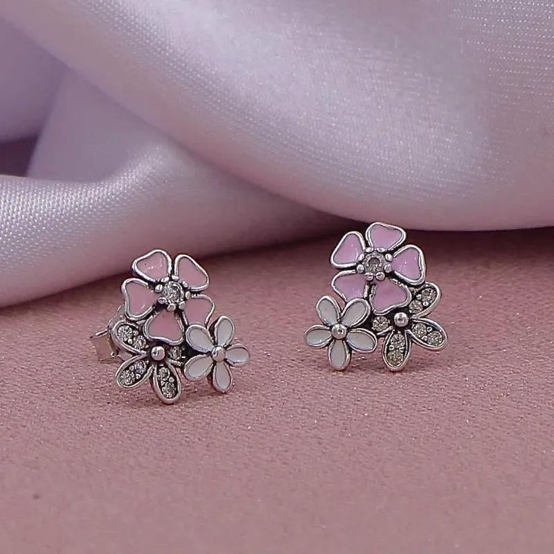 Aretes Pandora Prado de flores