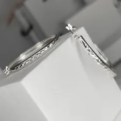 Argollas medianas originales con calados