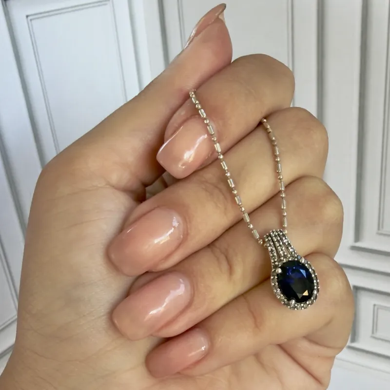 Cadena destello azul