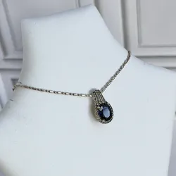 Cadena destello azul
