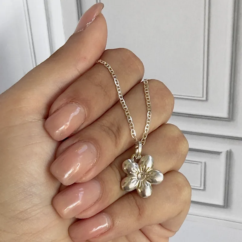 Cadena dije de flor