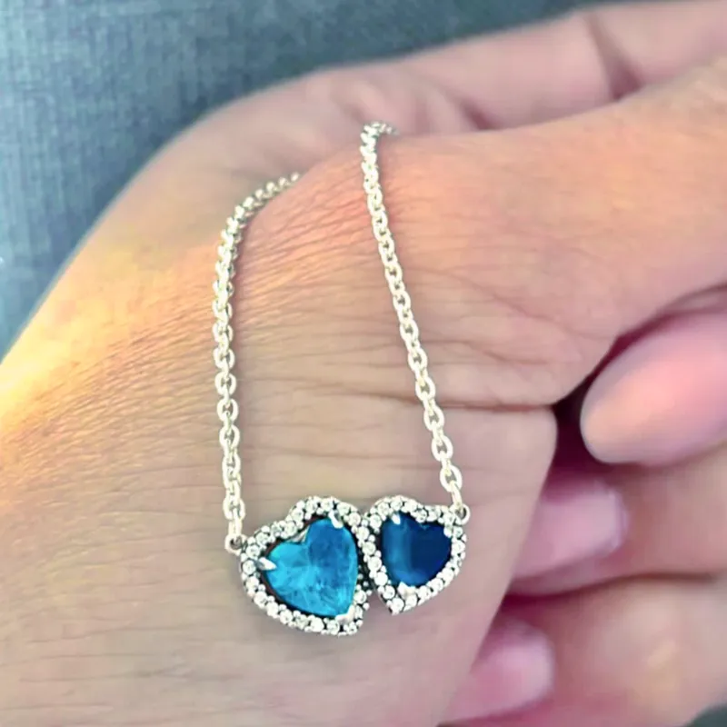 Cadena pandora corazones azules