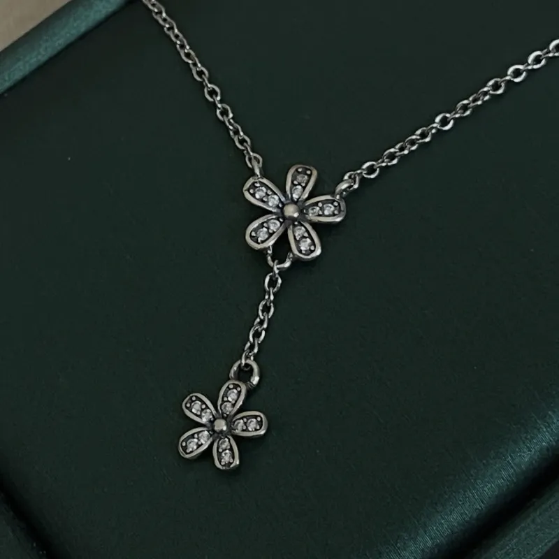 cadena Pandora florecitas 