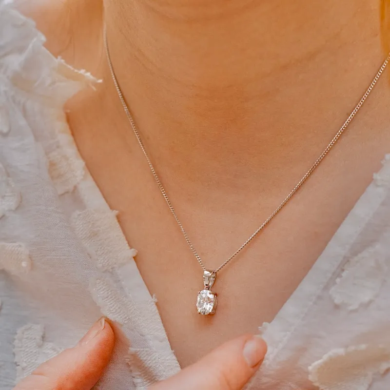 Cadena piedra ovalada
