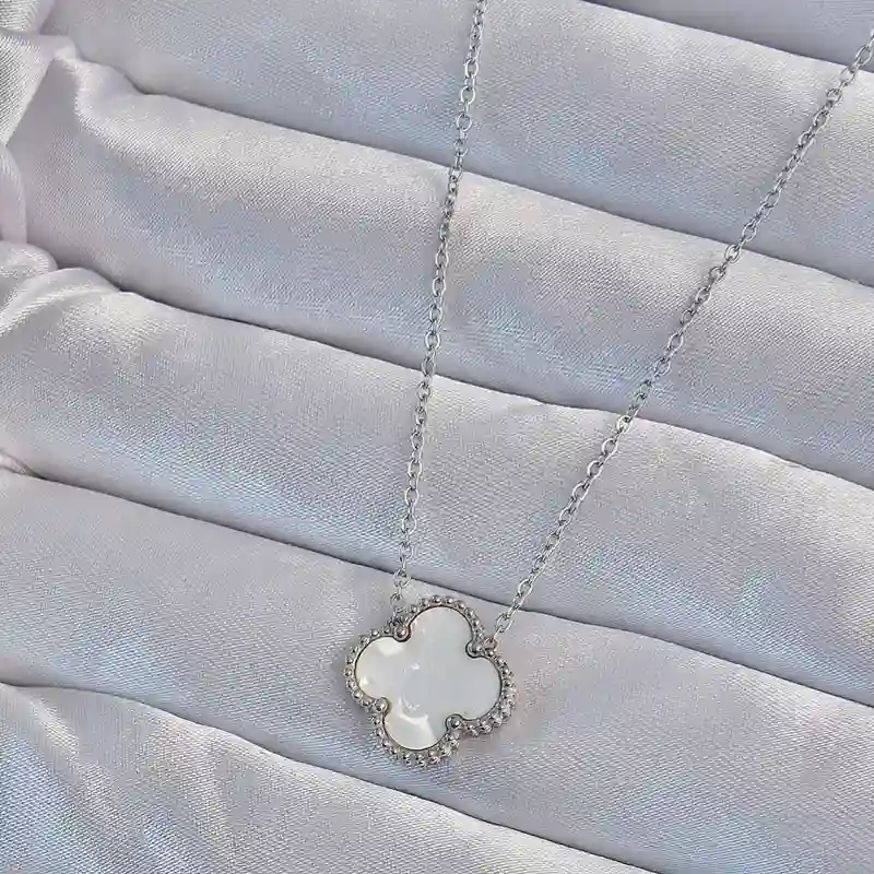 Cadena Van Cleef Blanca