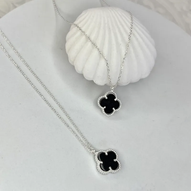 Cadena Van Cleef Negra