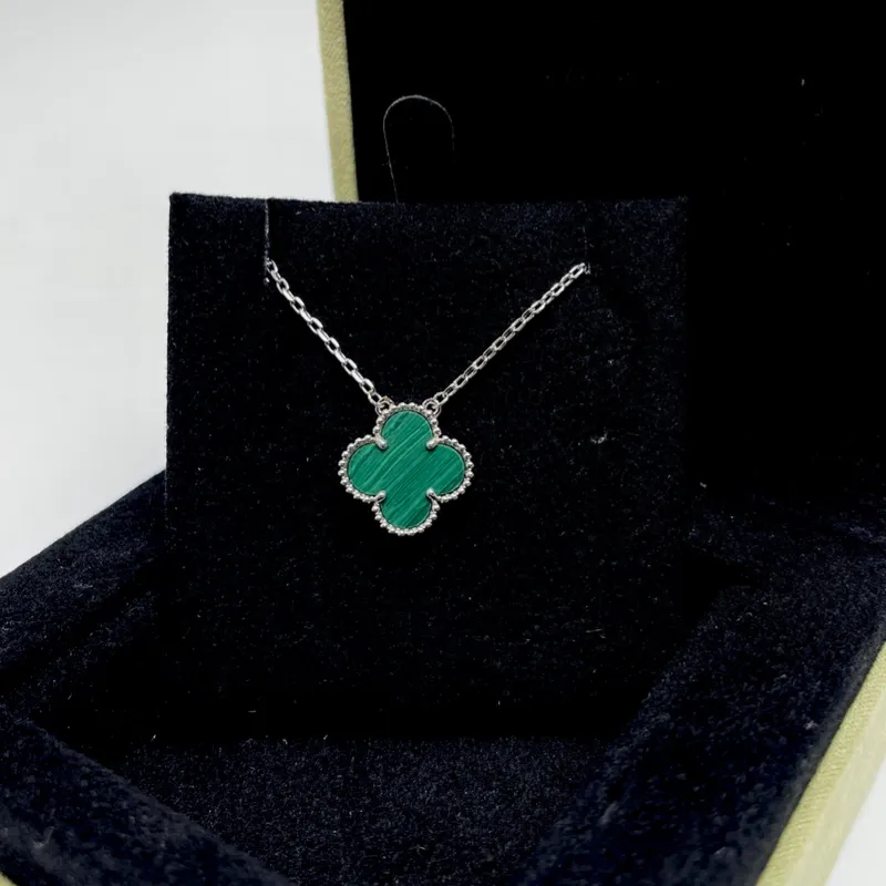 Cadena Van Cleef Verde
