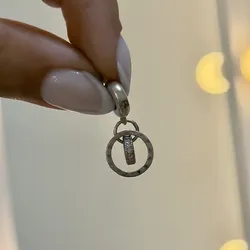 Charm colgante clásico de Pandora