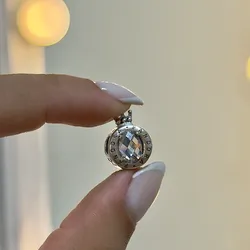 Charm corona clásica Pandora