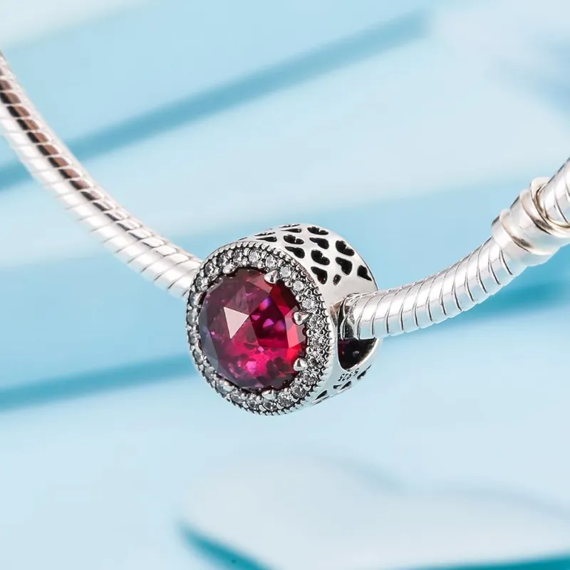 Charm destello rojo