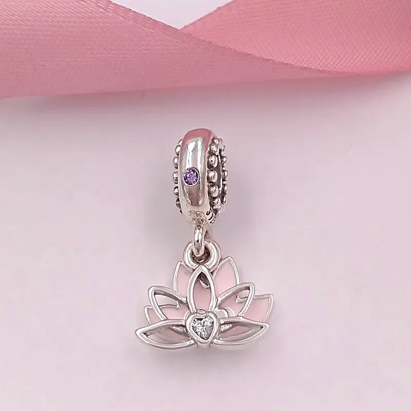 Charm flor de loto 