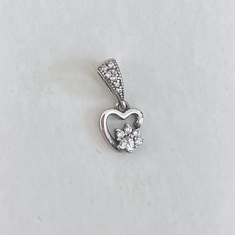 Charm mascota 