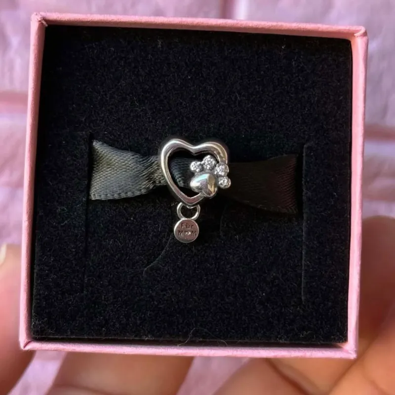 Charm original mascota 