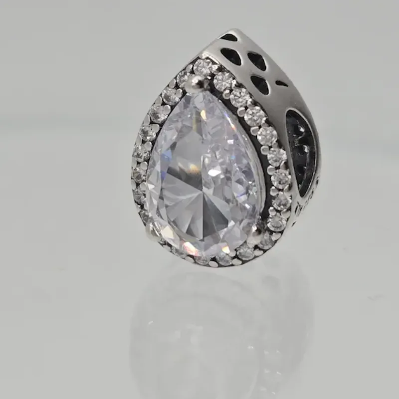 Charm separador lágrima 