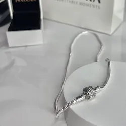 Collar Moment 3