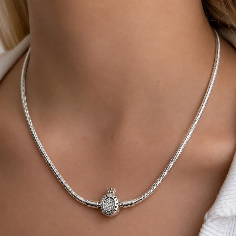 Collar Moment Corona