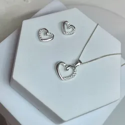 Conjunto aretes y cadena corazones