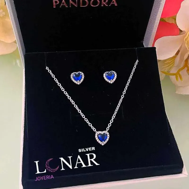 Conjunto de corazón azul