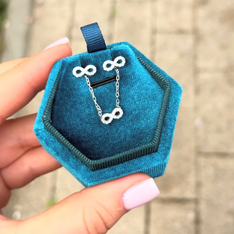 Conjunto de infinitos 