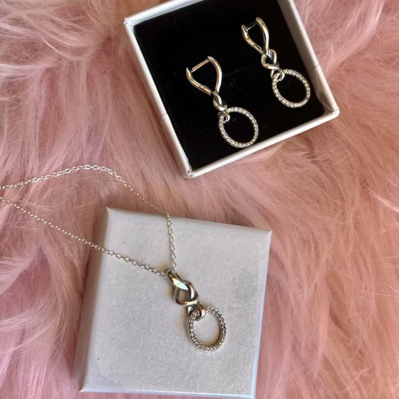 Conjunto nudos corazón 