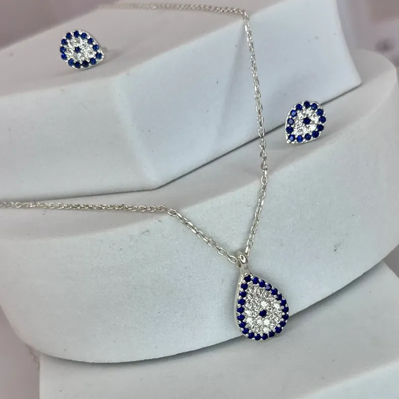 Conjunto Ojos turcos