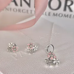 Conjunto Pandora Prado de flores 