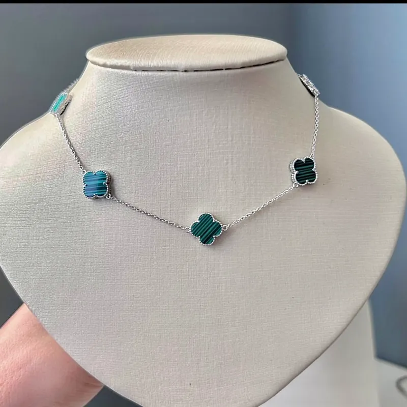 Gargantilla Van Cleef 