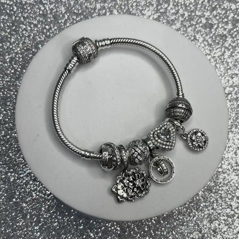 pulsera armada temática clásica 