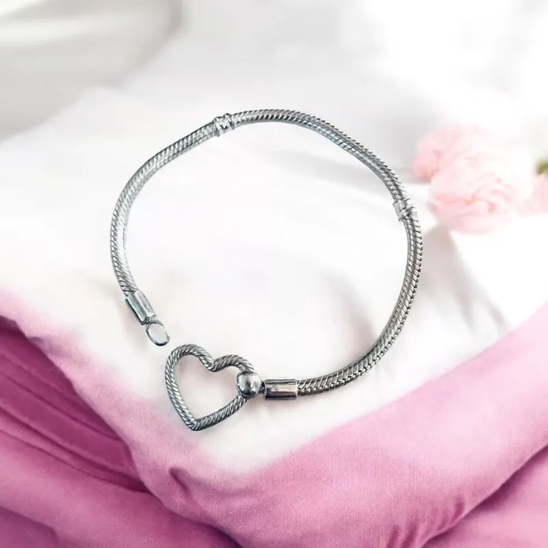 Pulsera flexible corazón porta charms 