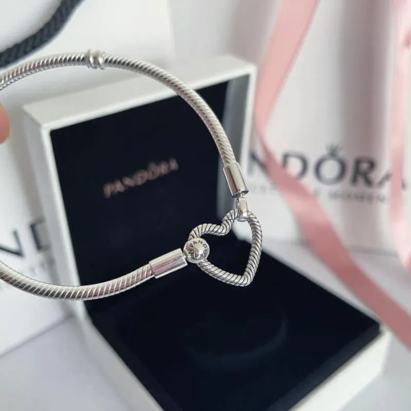 Pulsera flexible corazón porta charms 