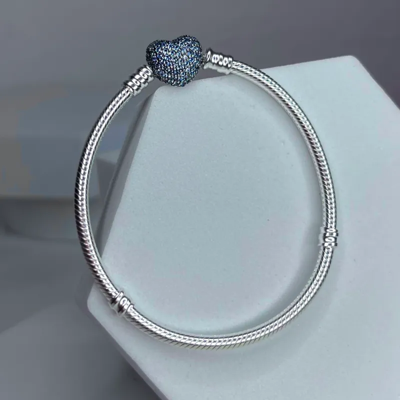 Pulsera Pandora corazón con perlas azules 