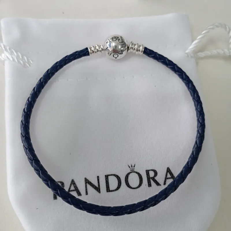 Pulsera Pandora de cuera 