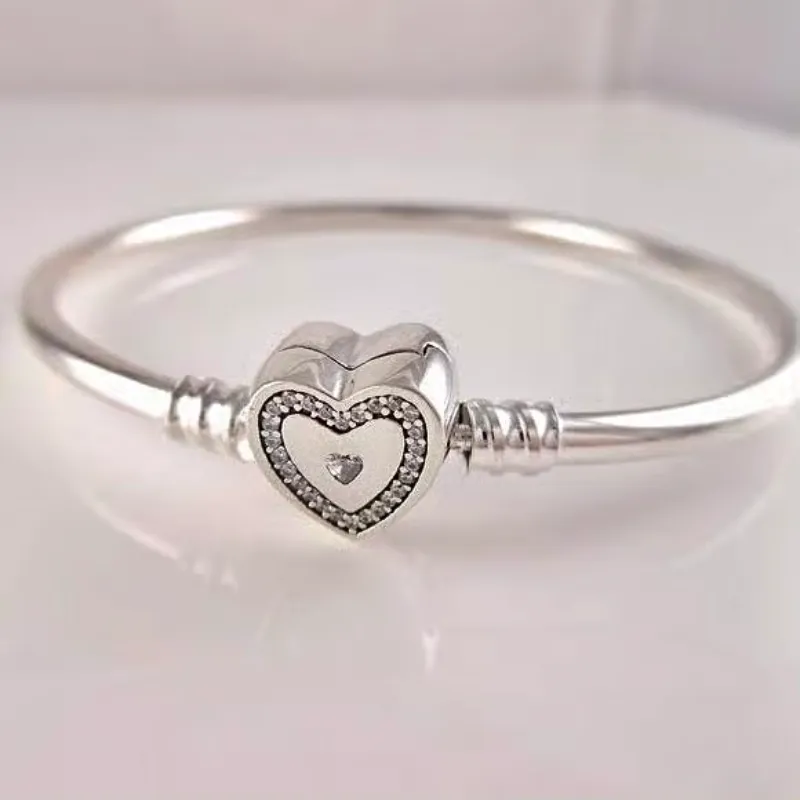 Pulsera Rigida corazón 